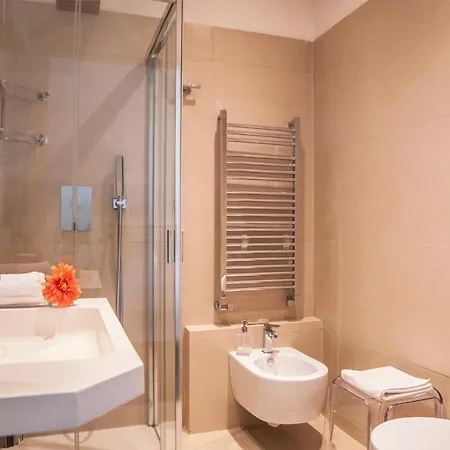 Your In Next To The Train Station *